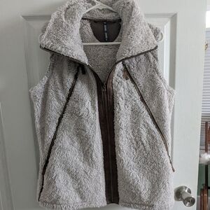 Cozy Sherpa Vest with Brown Accents